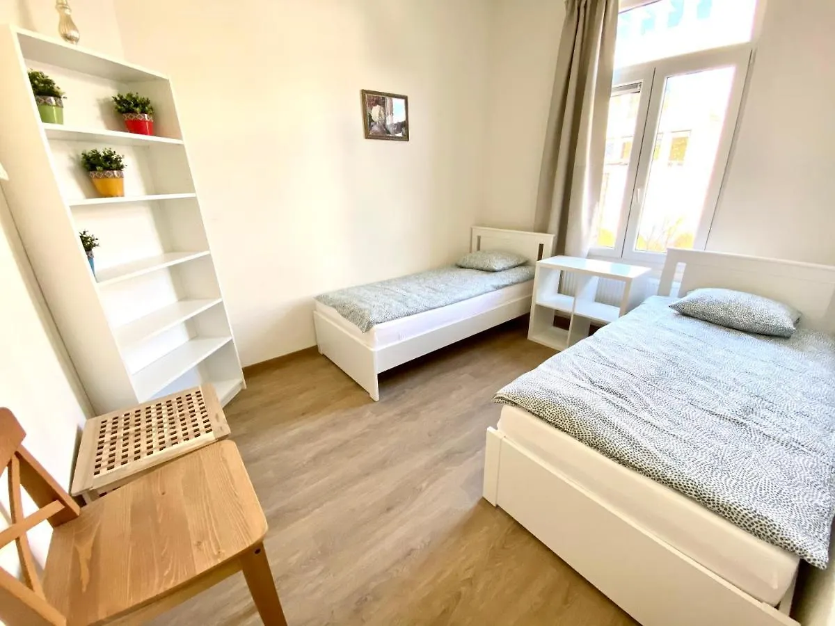 אנטוורפן Сarnot Apartments Zoo Area