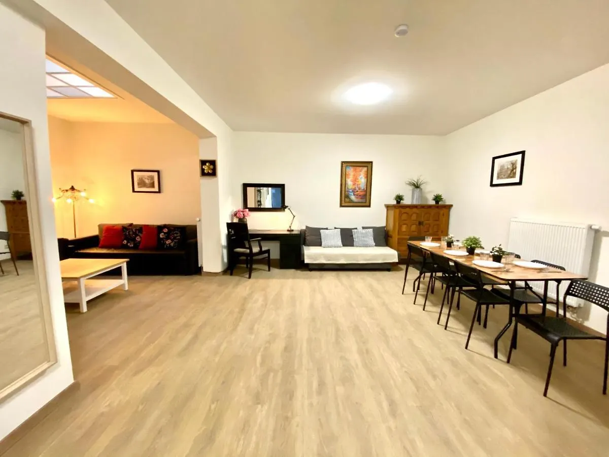 אנטוורפן Сarnot Apartments Zoo Area בלגיה