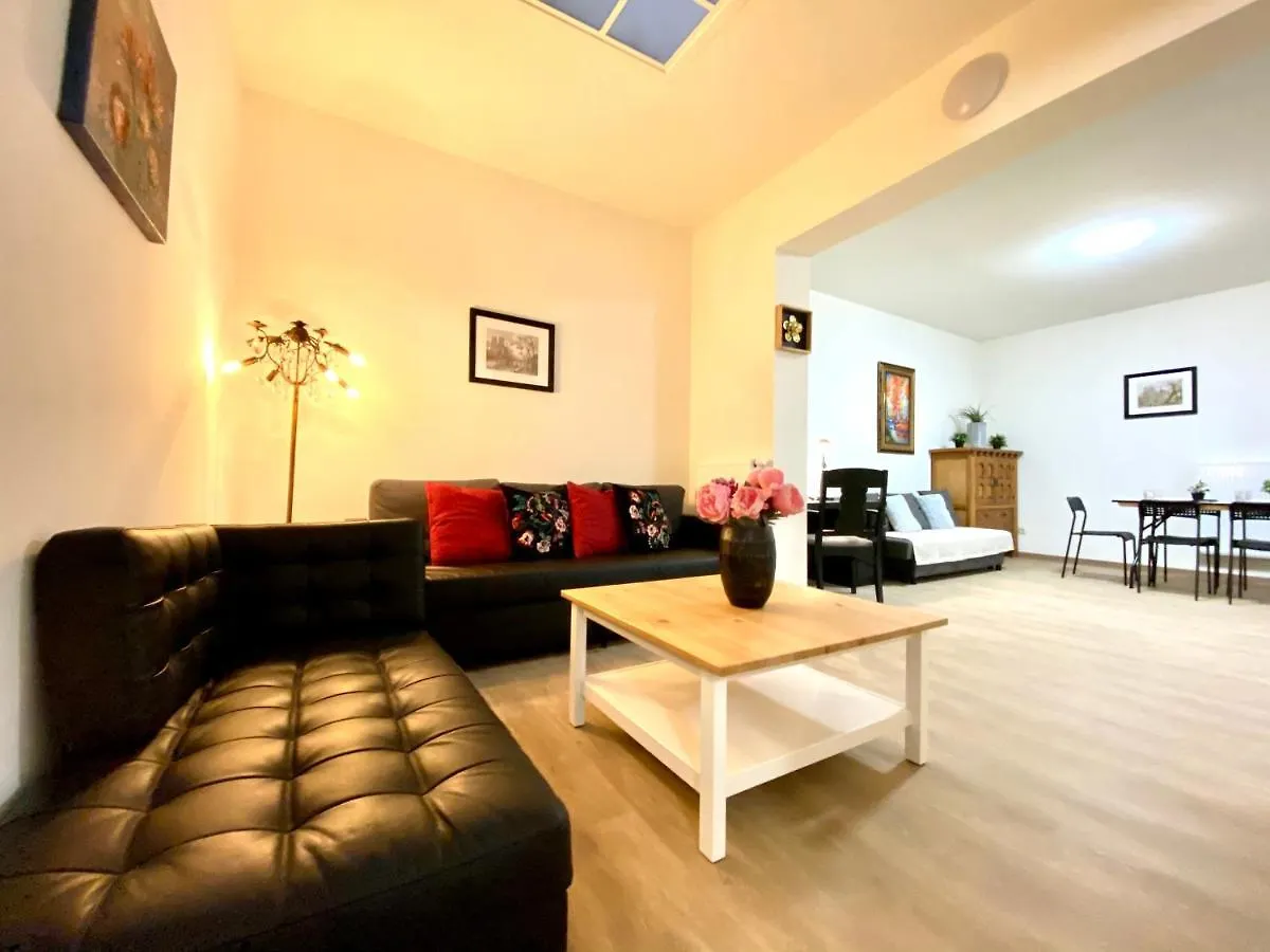 Сarnot Apartments Zoo Area أنتويرب