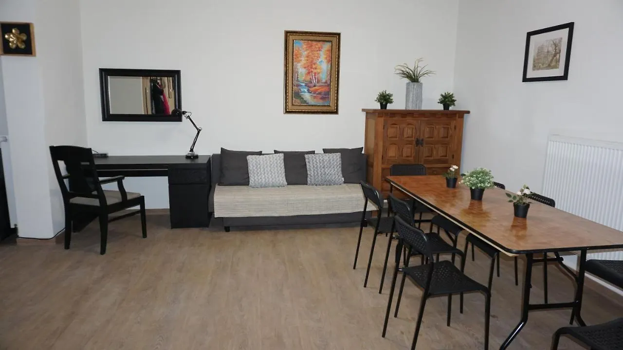 Сarnot Apartments Zoo Area أنتويرب