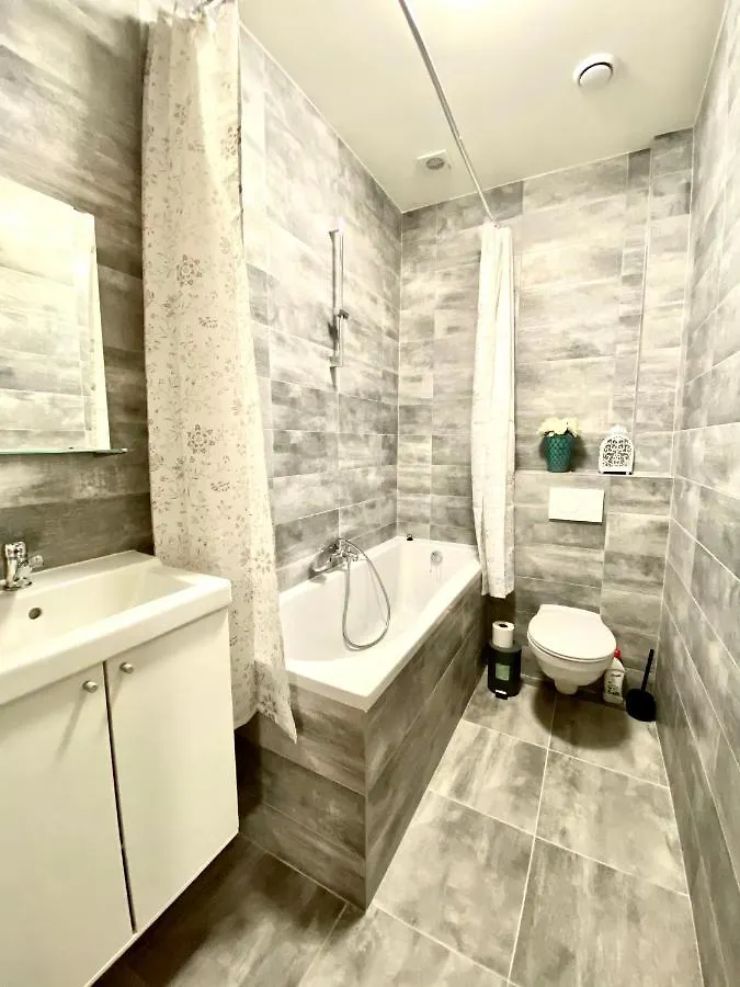 Сarnot Apartments Zoo Area أنتويرب