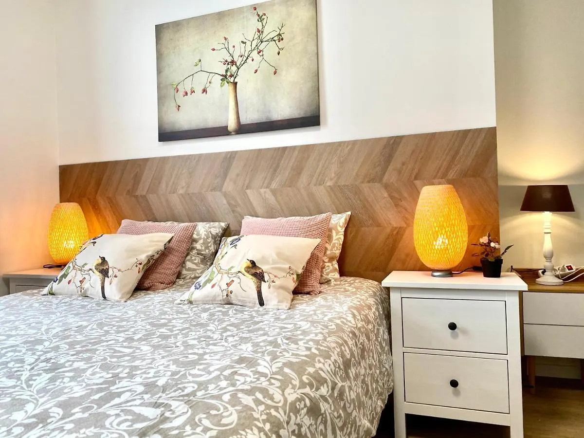 Сarnot Apartments Zoo Area أنتويرب