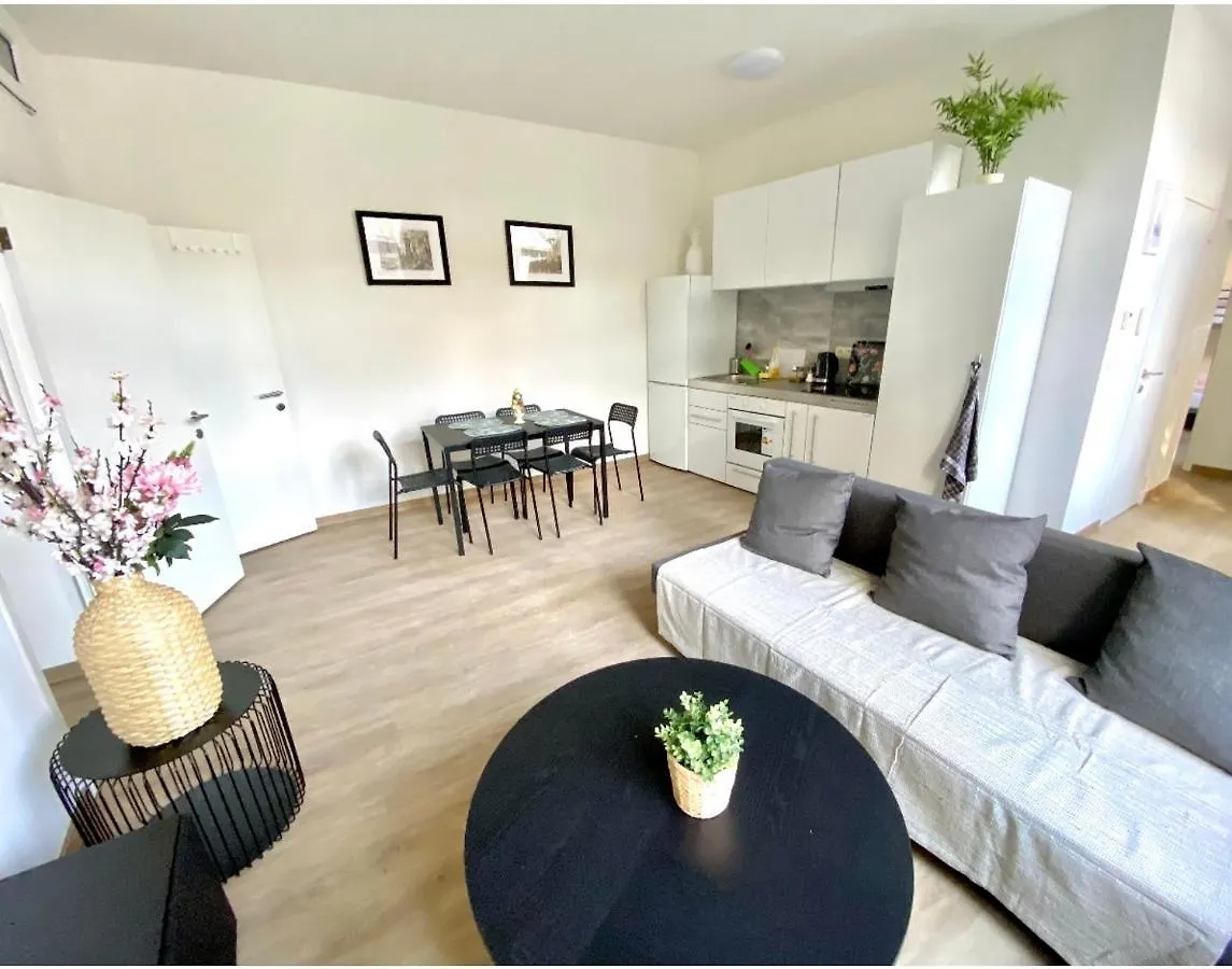 Сarnot Apartments Zoo Area أنتويرب